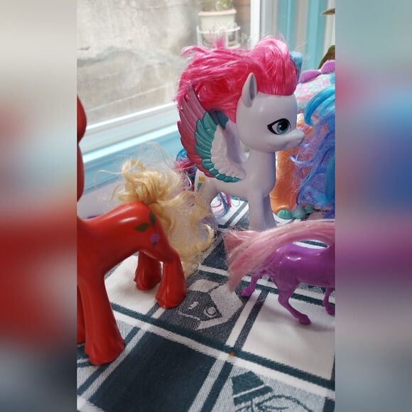 Lot Of 3 My Little Pony Hasbro 2021 - Picture 2 of 7